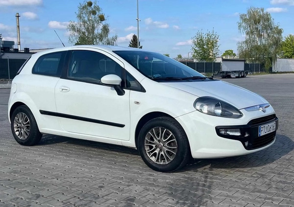 Fiat Punto cena 13900 przebieg: 194299, rok produkcji 2011 z Turek małe 379